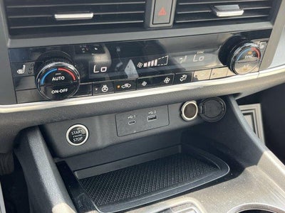 2023 Nissan Rogue AWD SV