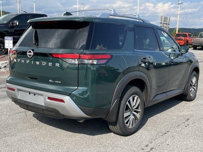 2025 Nissan Pathfinder SL 4WD