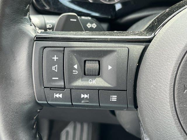 2023 Nissan Pathfinder SL 4WD