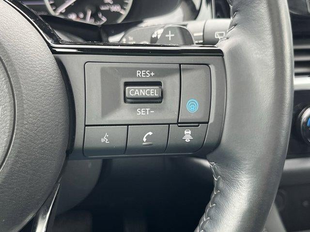 2023 Nissan Pathfinder SL 4WD
