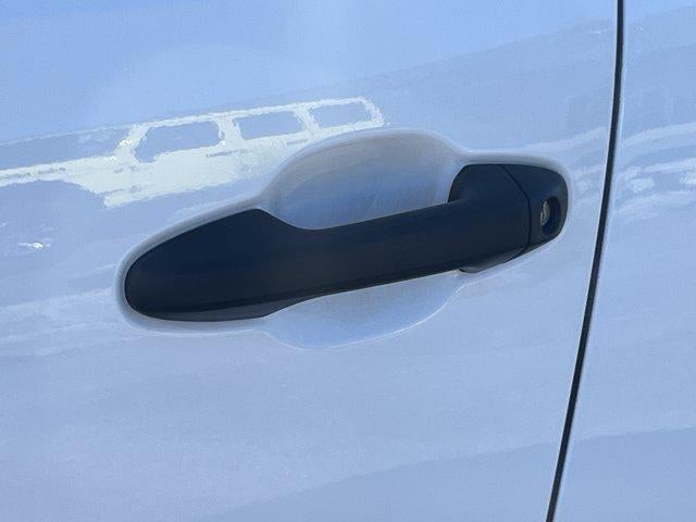 2018 Toyota Tacoma SR Access Cab 6' Bed I4 4x4 AT (SE)