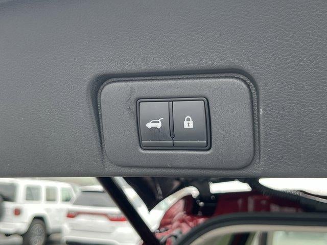 2023 Nissan Rogue AWD SL