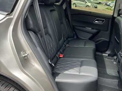 2023 Nissan Rogue AWD Platinum