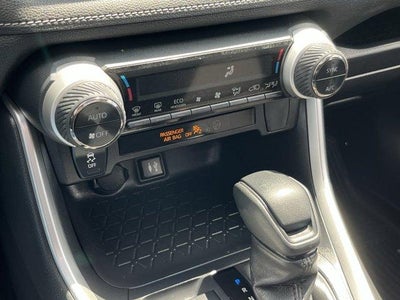 2019 Toyota RAV4 XLE AWD (Natl)