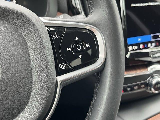 2023 Volvo XC60 Recharge Plug-In Hybrid T8 eAWD PHEV Plus Dark Theme