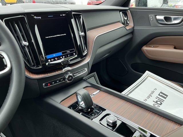 2023 Volvo XC60 Recharge Plug-In Hybrid T8 eAWD PHEV Plus Dark Theme