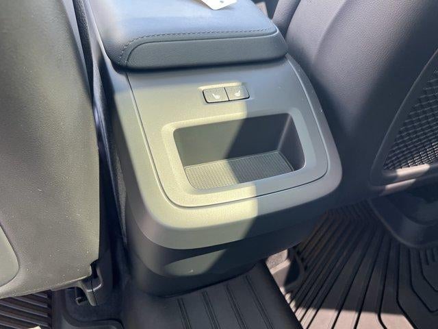2025 Volvo XC60 B5 AWD Plus