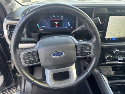 2023 Ford Super Duty F-250 SRW LARIAT 4WD Crew Cab 6.75' Box