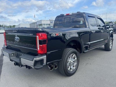 2023 Ford Super Duty F-250 SRW LARIAT 4WD Crew Cab 6.75' Box