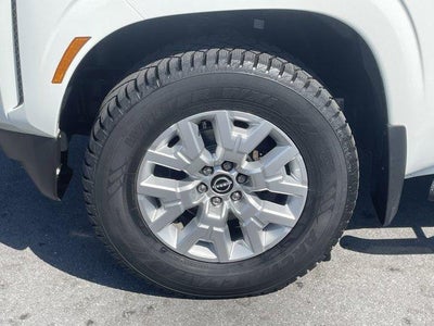 2022 Nissan Frontier Crew Cab 4x4 SV Auto