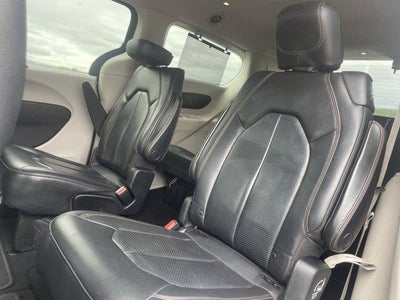 2019 Chrysler Pacifica Touring L FWD