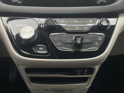 2019 Chrysler Pacifica Touring L FWD