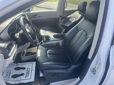 2024 Chrysler Pacifica Touring L FWD