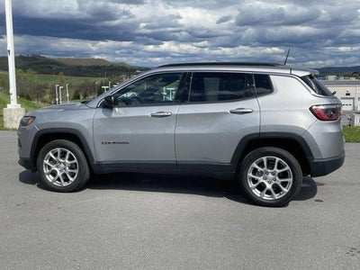 2023 Jeep Compass Latitude Lux 4x4