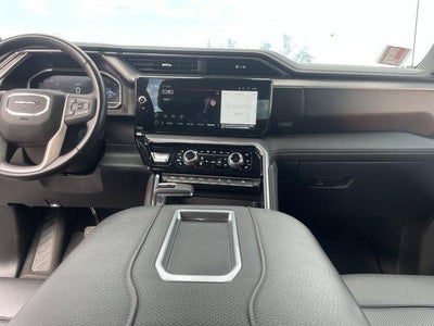 2022 GMC Sierra 1500 Crew Cab Short Box 4-Wheel Drive Denali