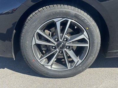 2023 Kia Forte LXS IVT