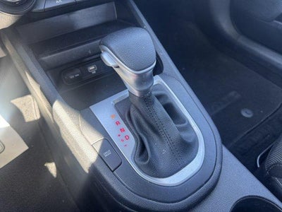 2023 Kia Forte LXS IVT