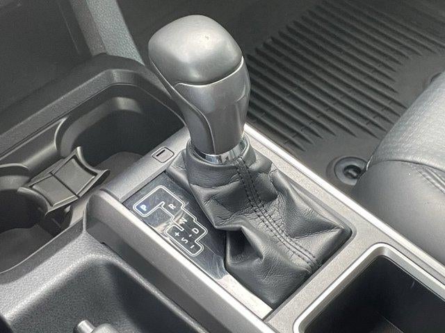 2022 Toyota Tacoma 4WD 4WD Limited Double Cab 5' Bed V6 AT (Natl)