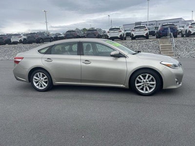 2013 Toyota Avalon 4dr Sdn XLE Premium (Natl)