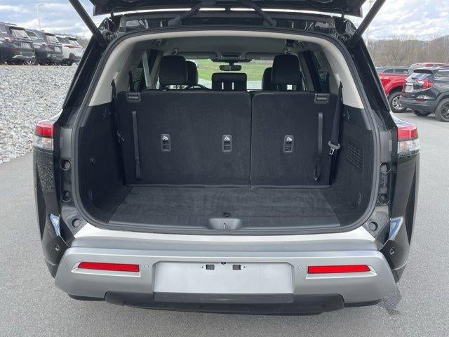 2025 Nissan Pathfinder SL 4WD