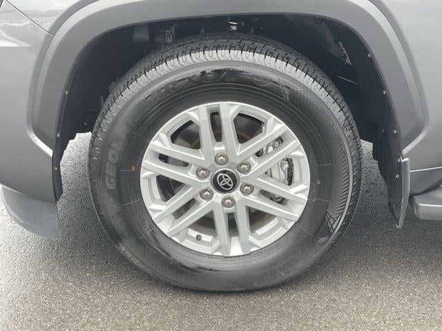 2025 Toyota Sequoia SR5 4WD (SE)