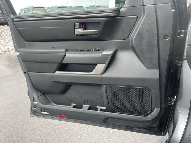 2025 Toyota Sequoia SR5 4WD (SE)