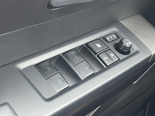 2025 Toyota Sequoia SR5 4WD (SE)