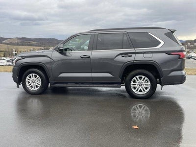 2025 Toyota Sequoia SR5 4WD (SE)