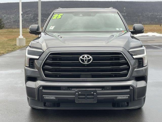 2025 Toyota Sequoia SR5 4WD (SE)