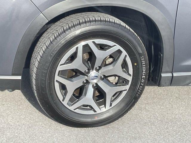 2024 Subaru Forester Premium AWD