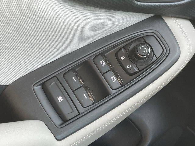 2024 Subaru Forester Premium AWD