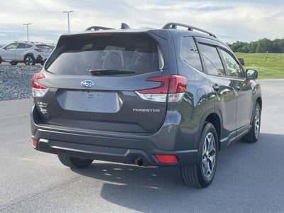 2024 Subaru Forester Premium AWD
