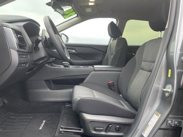 2024 Nissan Rogue AWD SV