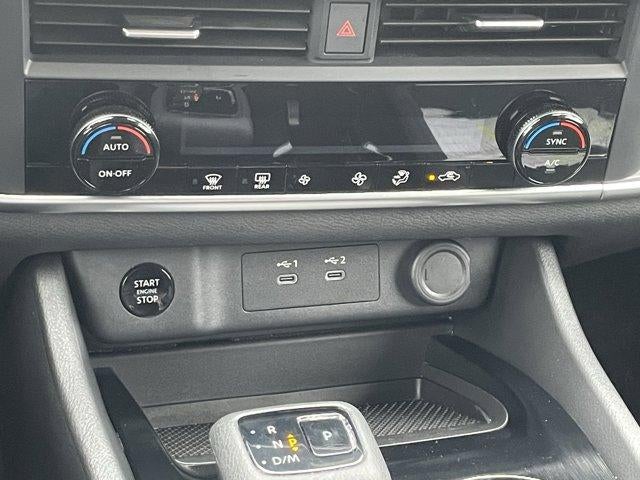 2024 Nissan Rogue AWD SV