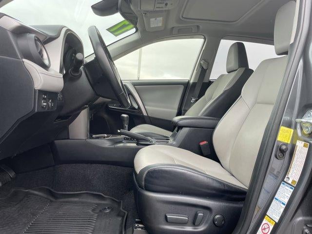 2017 Toyota RAV4 Limited AWD (GS)