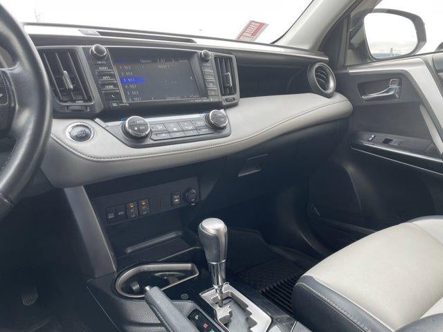 2017 Toyota RAV4 Limited AWD (GS)
