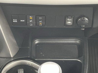 2017 Toyota RAV4 Limited AWD (GS)