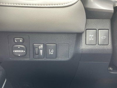 2017 Toyota RAV4 Limited AWD (GS)