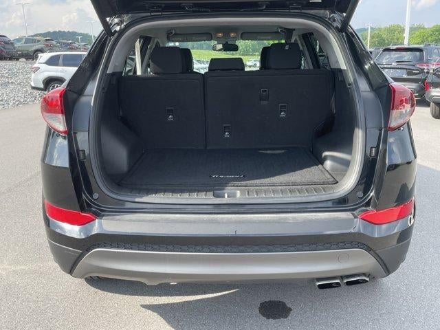 2016 Hyundai TUCSON FWD 4dr Sport