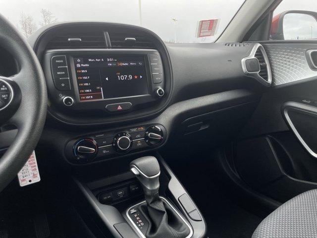 2022 Kia Soul LX IVT