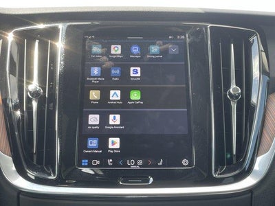 2025 Volvo V60 Cross Country B5 AWD Plus