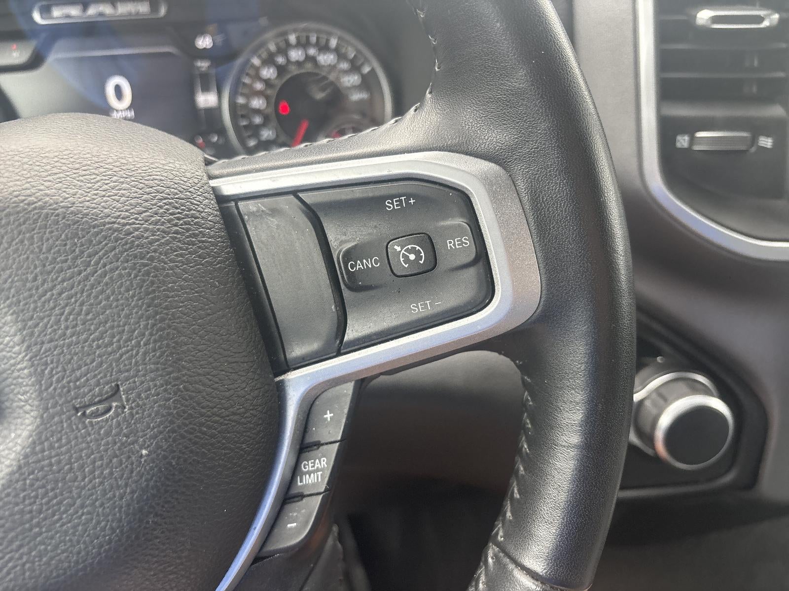 2022 RAM 1500 Big Horn 4x4 Quad Cab 6'4" Box