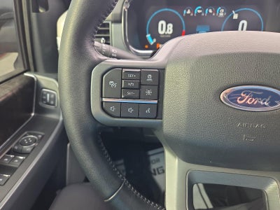 2022 Ford F-150 LARIAT 4WD SuperCrew 5.5' Box