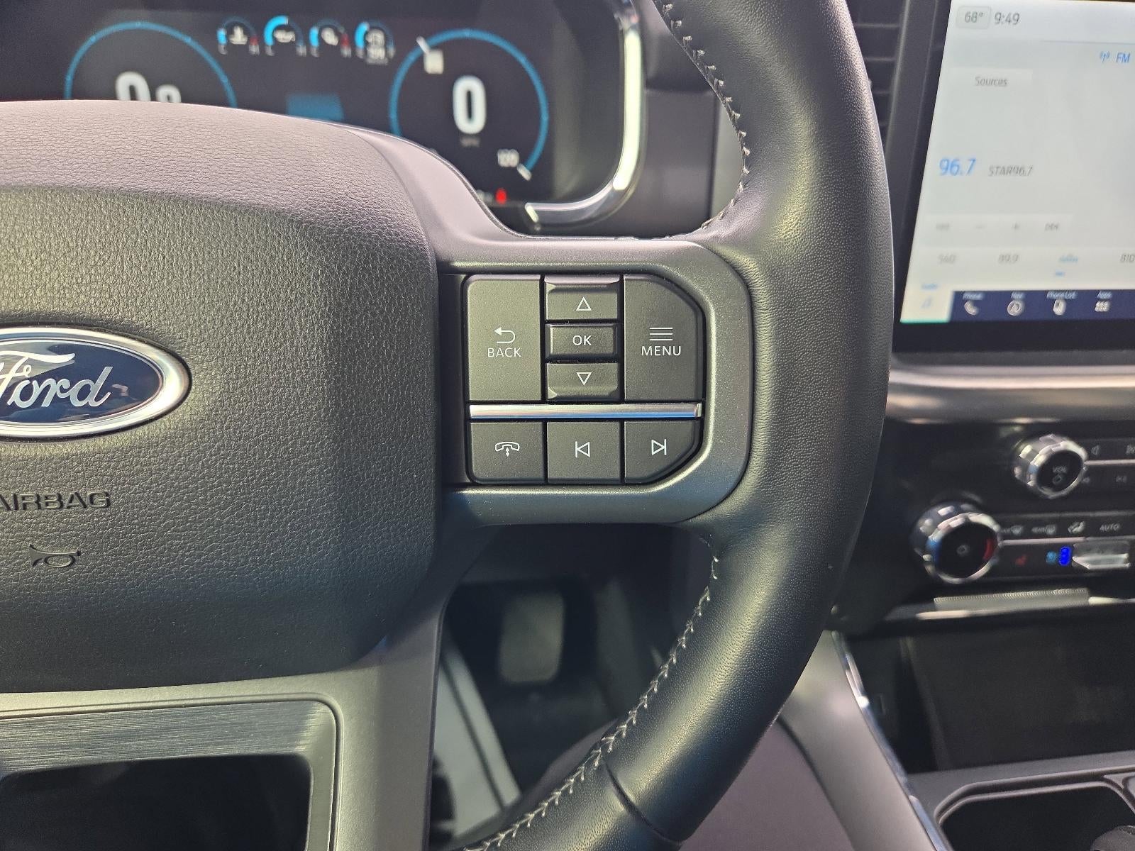 2022 Ford F-150 LARIAT 4WD SuperCrew 5.5' Box