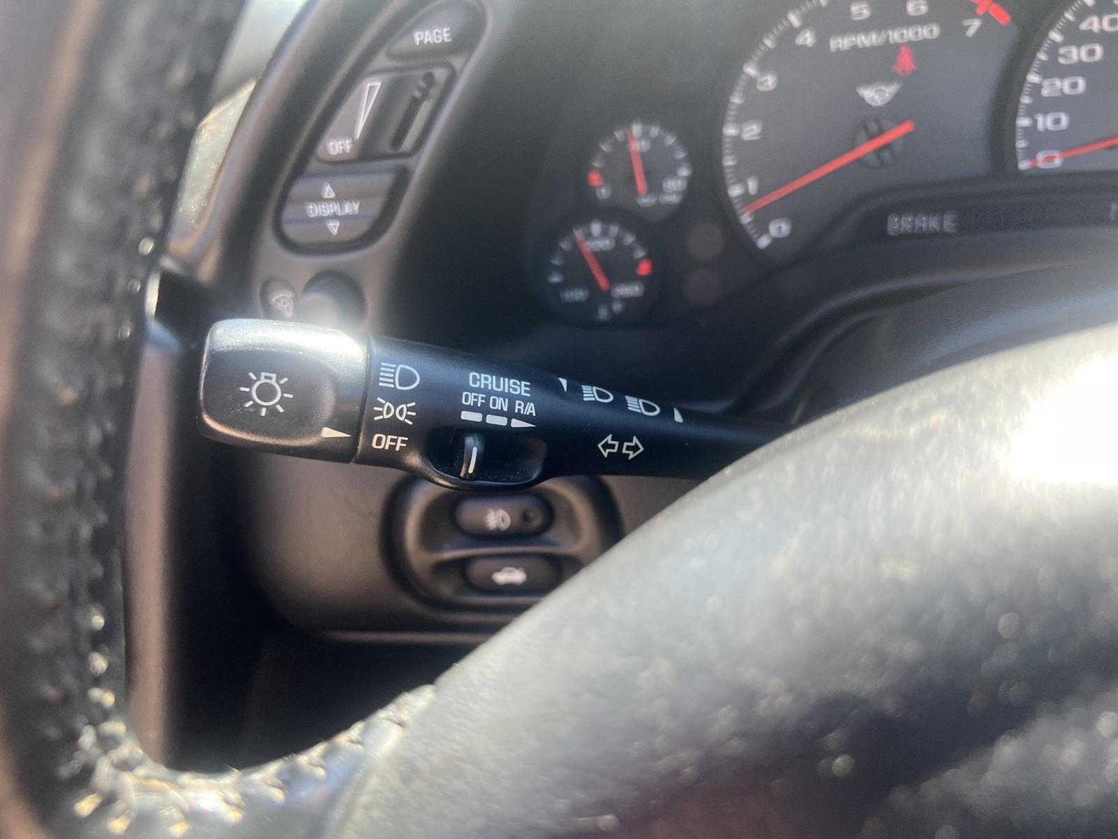 2004 Chevrolet Corvette Base
