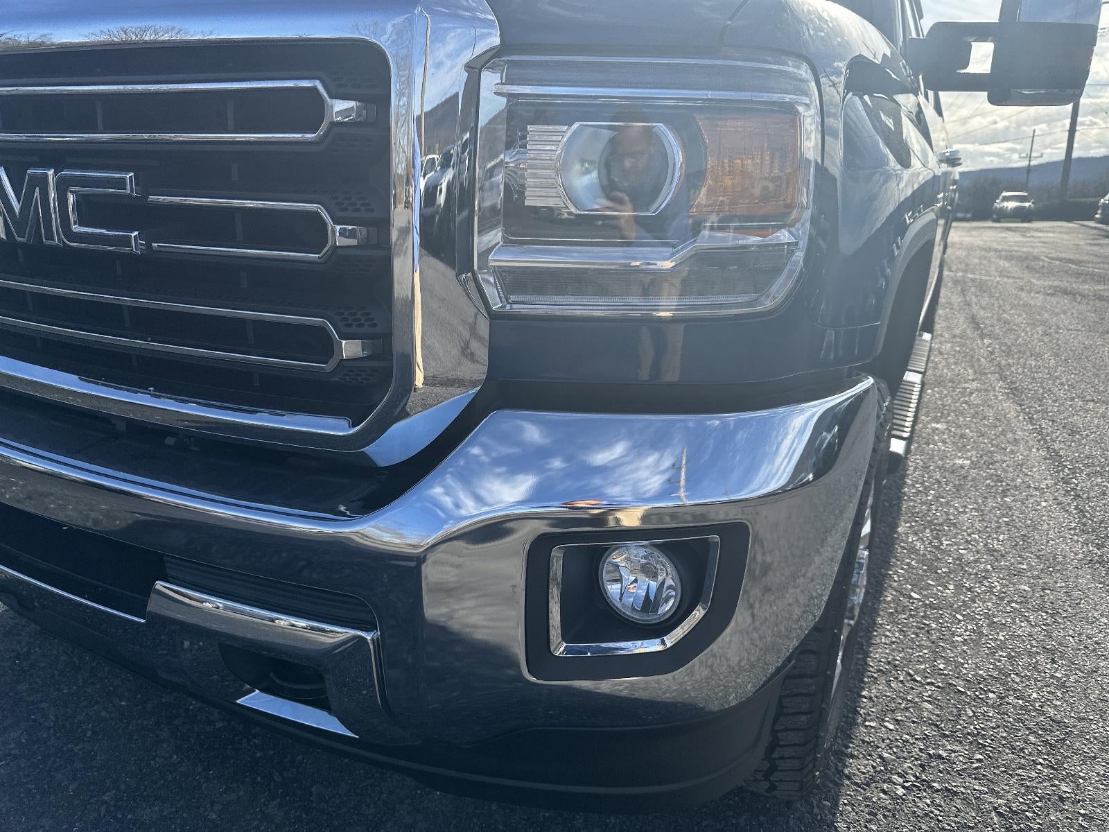 2019 GMC Sierra 2500 HD Crew Cab Standard Box 4-Wheel Drive SLT