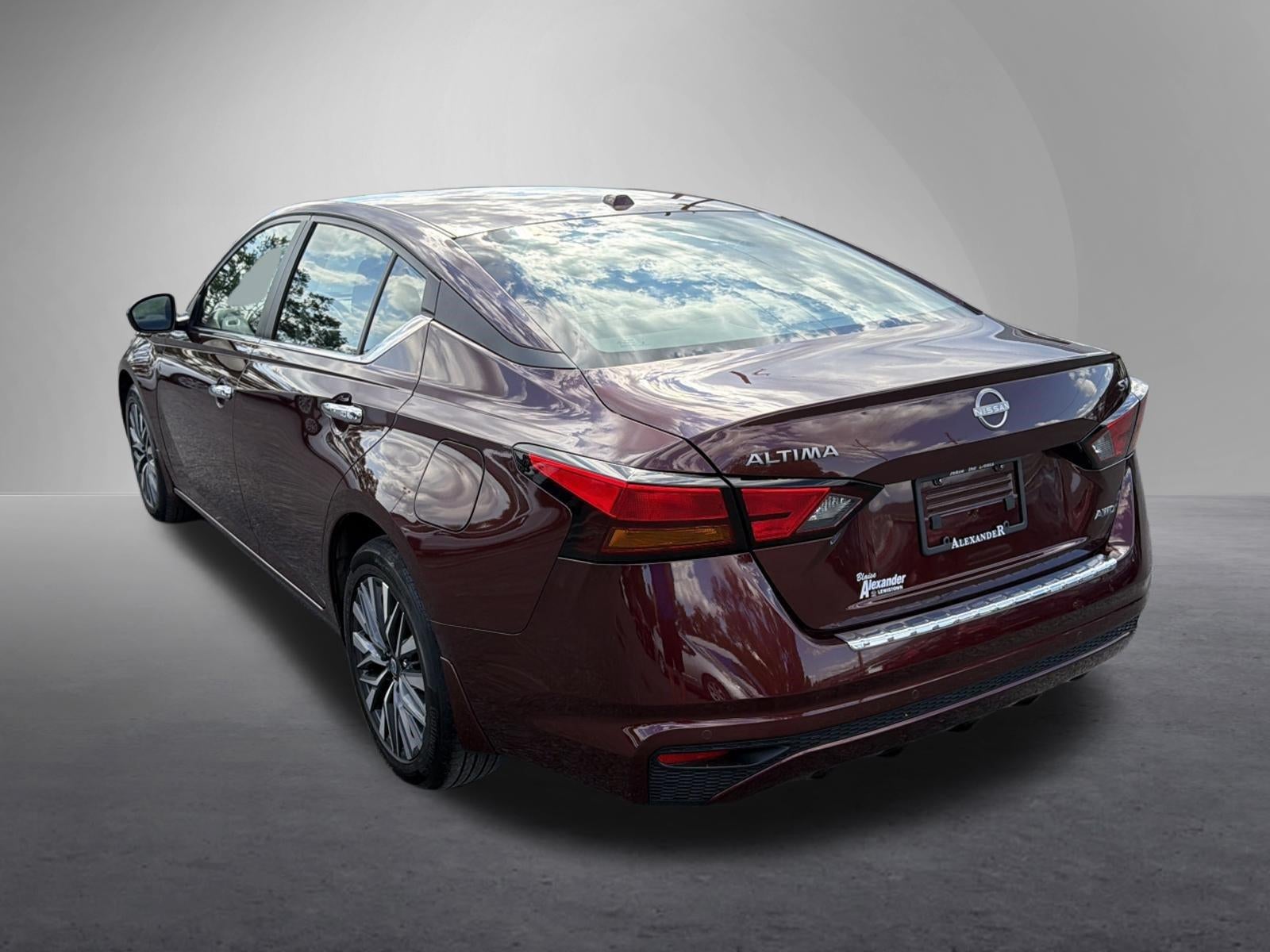 2023 Nissan Altima 2.5 SV AWD Sedan