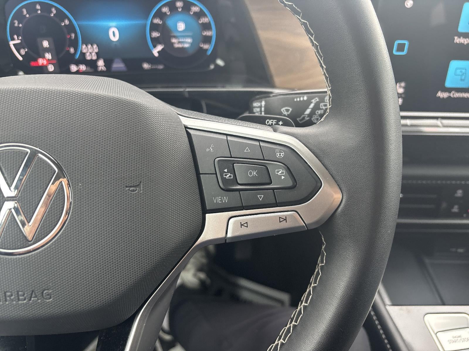 2024 Volkswagen Atlas 2.0T SE w/Technology 4MOTION