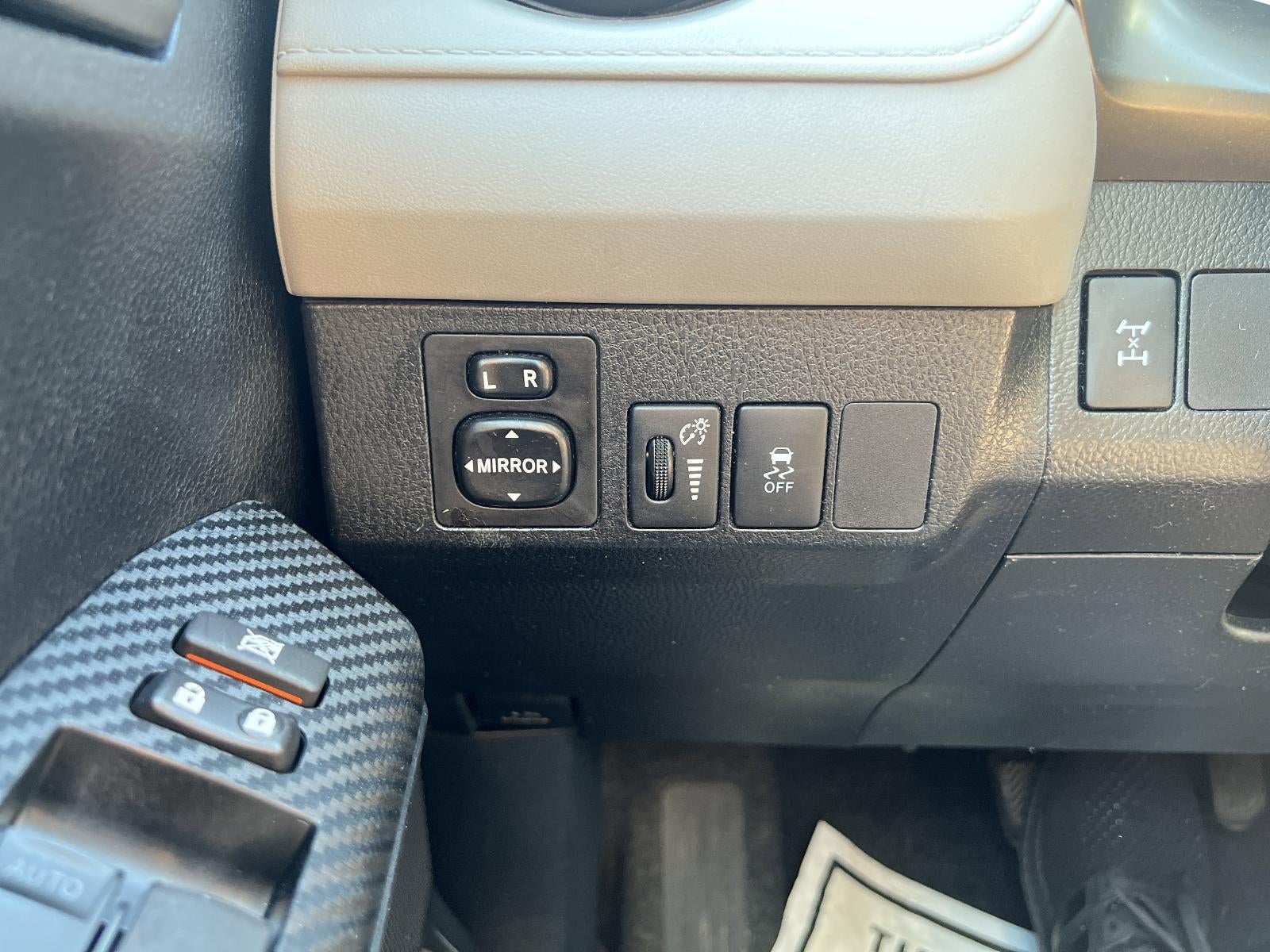 2014 Toyota RAV4 AWD 4dr LE (Natl)
