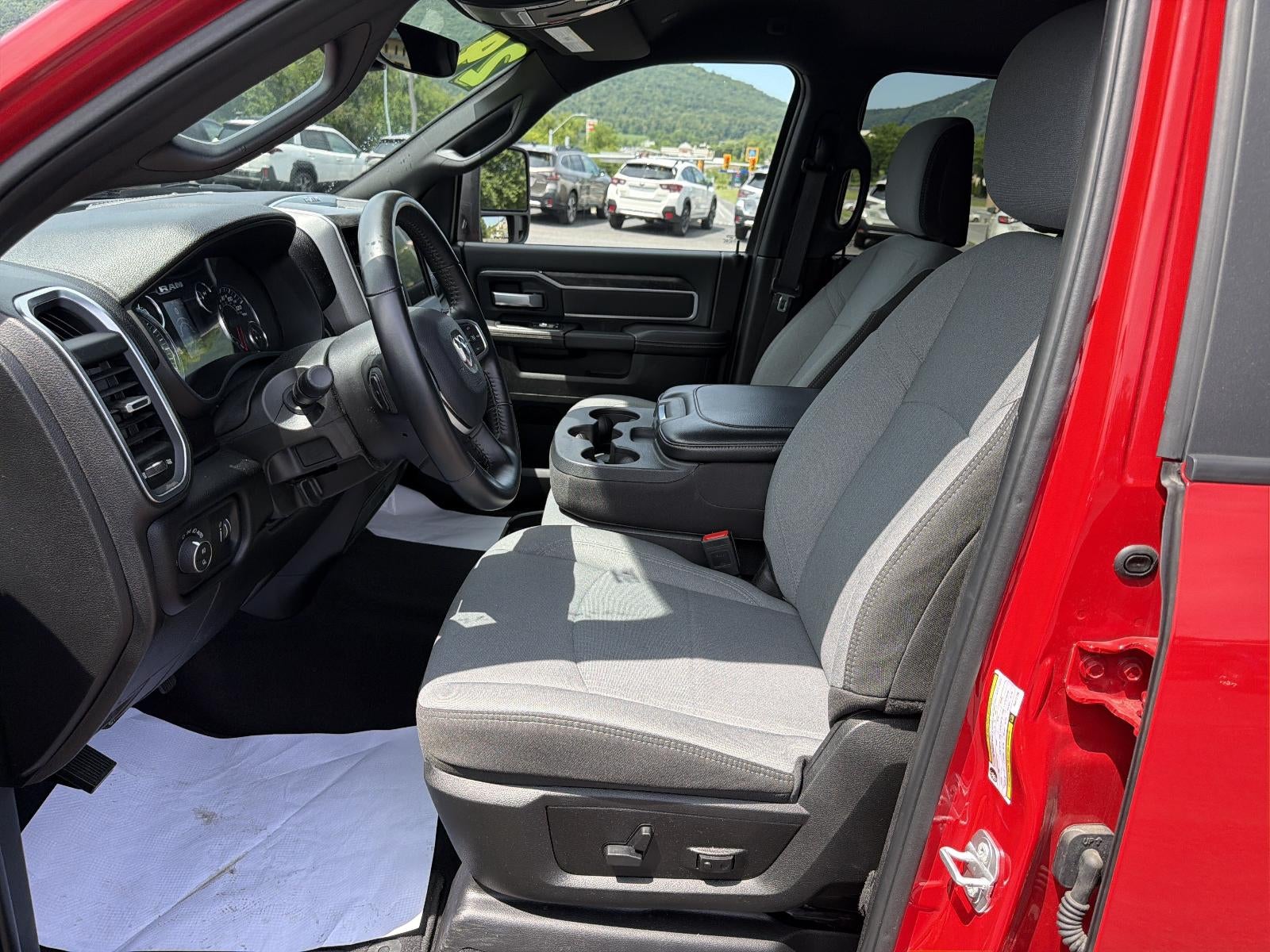 2024 RAM 2500 Big Horn 4x4 Crew Cab 6'4" Box